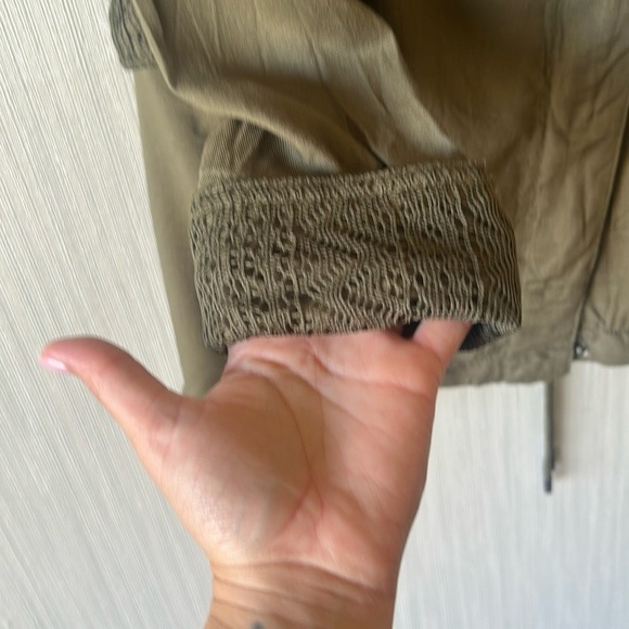 Buckle Olive  Coat - Picture 4 of 11